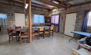 HERMOSO TERRENO CON PILETA Y QUINCHO CERRADO