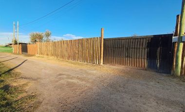 HERMOSO TERRENO CON PILETA Y QUINCHO CERRADO