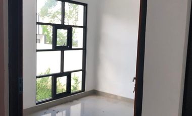 Rumah Baru 400jtaan Jatihandap