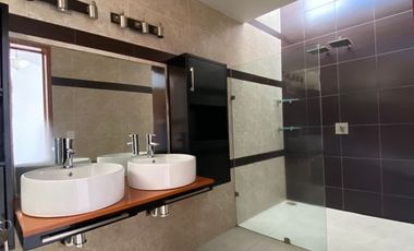 Casa en Venta y/o Renta 1era secc de Bugambilias