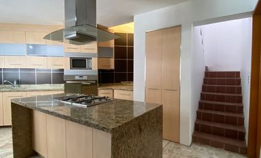 Casa en Venta y/o Renta 1era secc de Bugambilias