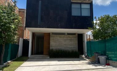 Casa en Bosques Vallarta Coto Camichin Renta