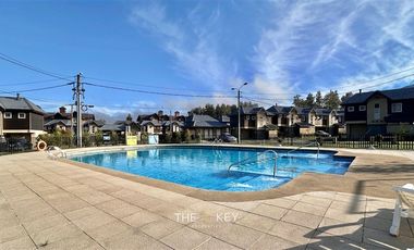 Casa en Arriendo en Condominio Los Robles II