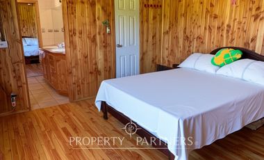 Casona mas 4 cabañas amobladas en terreno de 1,2Ha