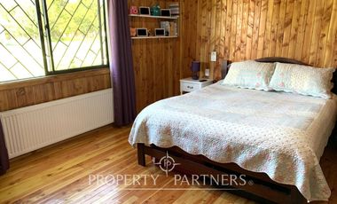 Casona mas 4 cabañas amobladas en terreno de 1,2Ha