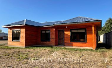 Casona mas 4 cabañas amobladas en terreno de 1,2Ha