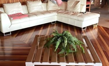 Casona mas 4 cabañas amobladas en terreno de 1,2Ha