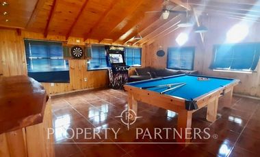 Hermosa casa de campo en arriendo año corrido amoblada, de 300 m/2.