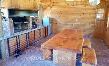 Hermosa casa de campo en arriendo año corrido amoblada, de 300 m/2.