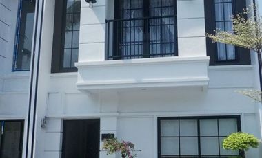 Rumah Ready unit akses jalan lebar lokasi 15 menit ke LRT Cibubur