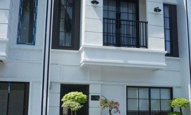 Rumah Ready unit akses jalan lebar lokasi 15 menit ke LRT Cibubur