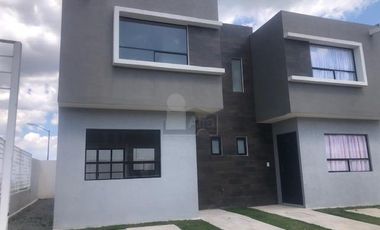 Renta de casa en Zinacantepec, casa ubicada en el fraccionamiento Villas San Juan