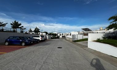 Casa En Venta En Colinas De San Isidro, Zapopan.