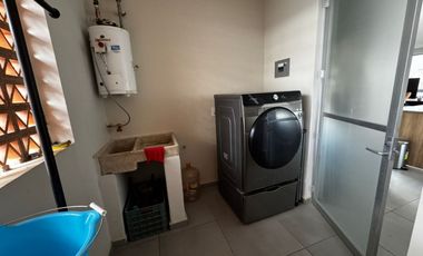 Casa En Venta En Colinas De San Isidro, Zapopan.