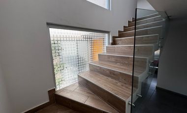 Casa En Venta En Colinas De San Isidro, Zapopan.