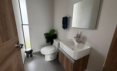 Casa En Venta En Colinas De San Isidro, Zapopan.