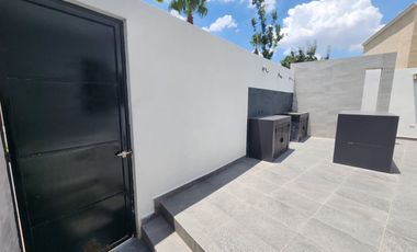 CASA EN RENTA VILLA ALTA, RAMOS ARIZPE, COAH. (AMUEBLADA)