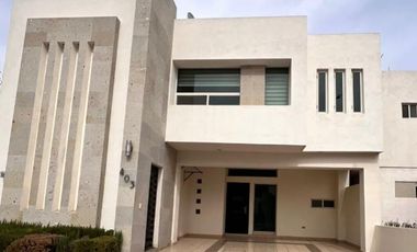 CASA EN RENTA VILLA ALTA, RAMOS ARIZPE, COAH. (AMUEBLADA)