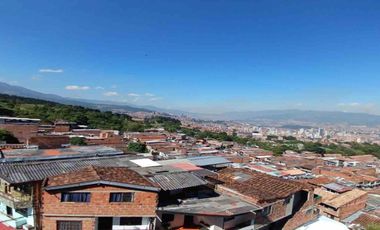 🏠 CANCHA EN ARRIENDO UBICADA EN MEDELLÍN SECTOR MANRIQUE