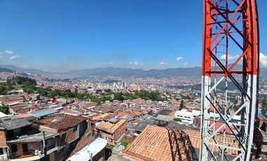 🏠 CANCHA EN ARRIENDO UBICADA EN MEDELLÍN SECTOR MANRIQUE
