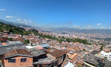 🏠 CANCHA EN ARRIENDO UBICADA EN MEDELLÍN SECTOR MANRIQUE