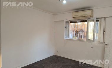 CASA EN ALQUILER - VILLA BALLESTER