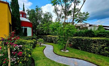 Casa con casita en San Miguel de Allende – Alberca, Paneles Solares y Casa Club