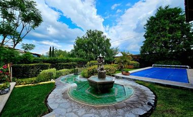Casa con casita en San Miguel de Allende – Alberca, Paneles Solares y Casa Club