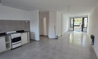 SE ALQUILA PH EN ZONA NORTE! Tablada Park!