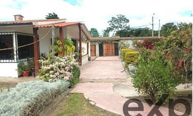 Se vende casa independiente en Natabuela de un solo andar de 1536m2.