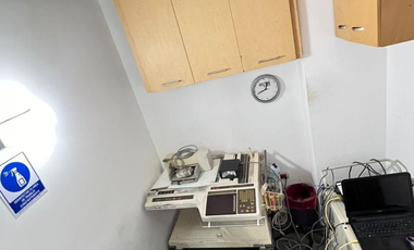 Venta de consultorio médico con oficinas en Centro Médico Medici