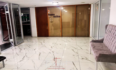 Venta de oficina/consultorio acondicionada en Edificio Juarez