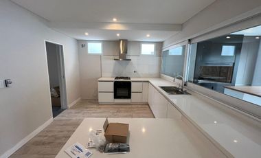 CASA EN ALQUILER - Monte Grande