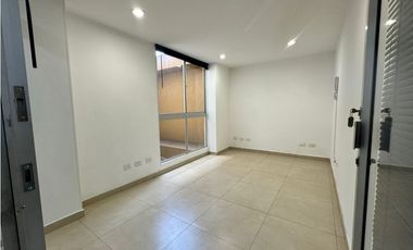 ARRIENDO OFICINA EN CHAPINERO GRUPO 7 (206)