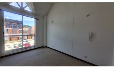 SE ARRIENDA HERMOSA CASA CONJUNTO AKORA TOCANCIP