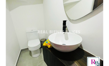 Casa en Unidad Cerrada con Portería 24h
