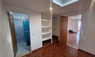 En Arriendo Casa Urbana 485 m2 Barrio Marsella, La Mesa Cund.