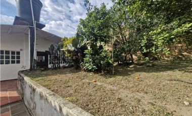 En Arriendo Casa Urbana 485 m2 Barrio Marsella, La Mesa Cund.