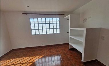 En Arriendo Casa Urbana 485 m2 Barrio Marsella, La Mesa Cund.