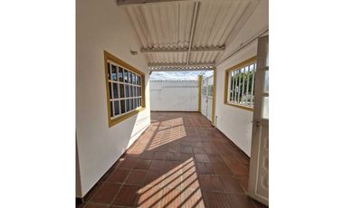 En Arriendo Casa Urbana 485 m2 Barrio Marsella, La Mesa Cund.