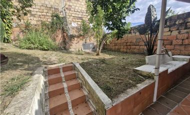 En Arriendo Casa Urbana 485 m2 Barrio Marsella, La Mesa Cund.