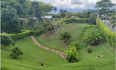 VENTA CASA CAMPESTRE SECTOR EL CAIMO ARMENIA