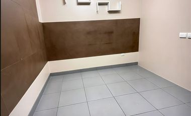 Mall del Sol, Consultorio en Renta, 40m2, 3 Ambientes