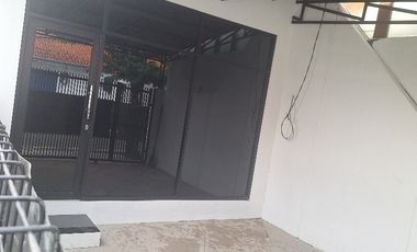 RUANG UNTUK USAHA LOKASI STRATEGIS DI KEBAYORAN BARU JAKARTA SELATAN