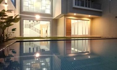 Rumah Super Mewah Pool Cipinang Cempedak