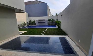 Rumah Super Mewah Pool Cipinang Cempedak