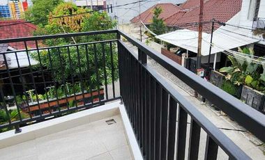 PD GEDE BEKASI RUMAH BARU LAST UNIT READY SIAP HUNI JALAN 2 MOBIL S609