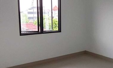 PD GEDE BEKASI RUMAH BARU LAST UNIT READY SIAP HUNI JALAN 2 MOBIL S609