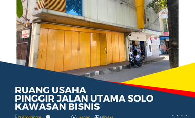Ruang Usaha Pinggir Jalan Utama Solo