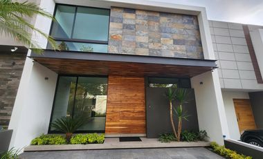 Casa en Venta en Altozano Fraccionamiento privado
